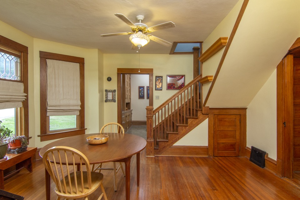 mainrealestate29