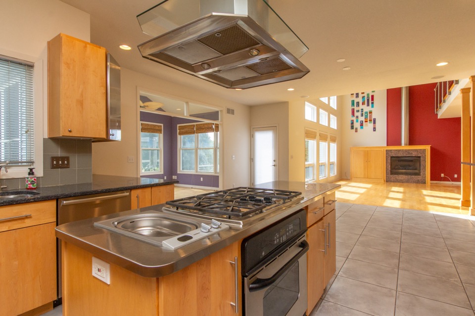 mainrealestate33